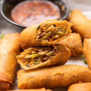 Chowmein Rolls | Chicken Chowmein Filled Rolls | FrozoFun